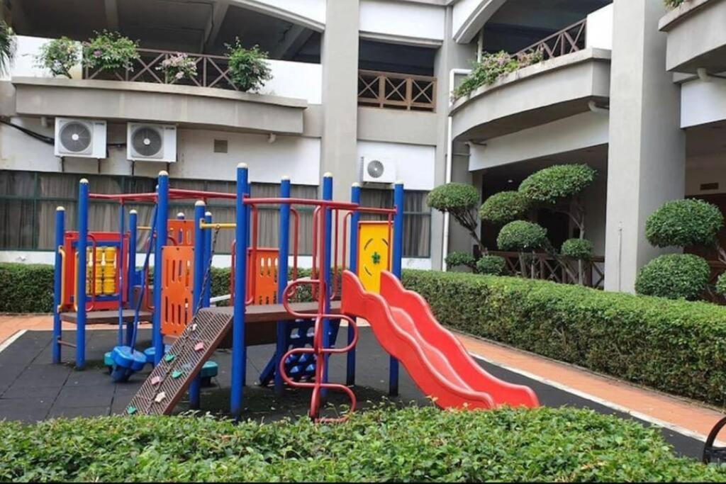 Instay Costa Mahkota Next To Mahkota Parade ملقا المظهر الخارجي الصورة